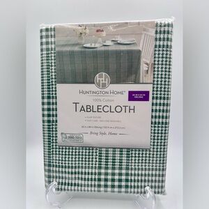 Huntington Home Tablecloth White Green Houndstooth 60” x 84”Oblong New